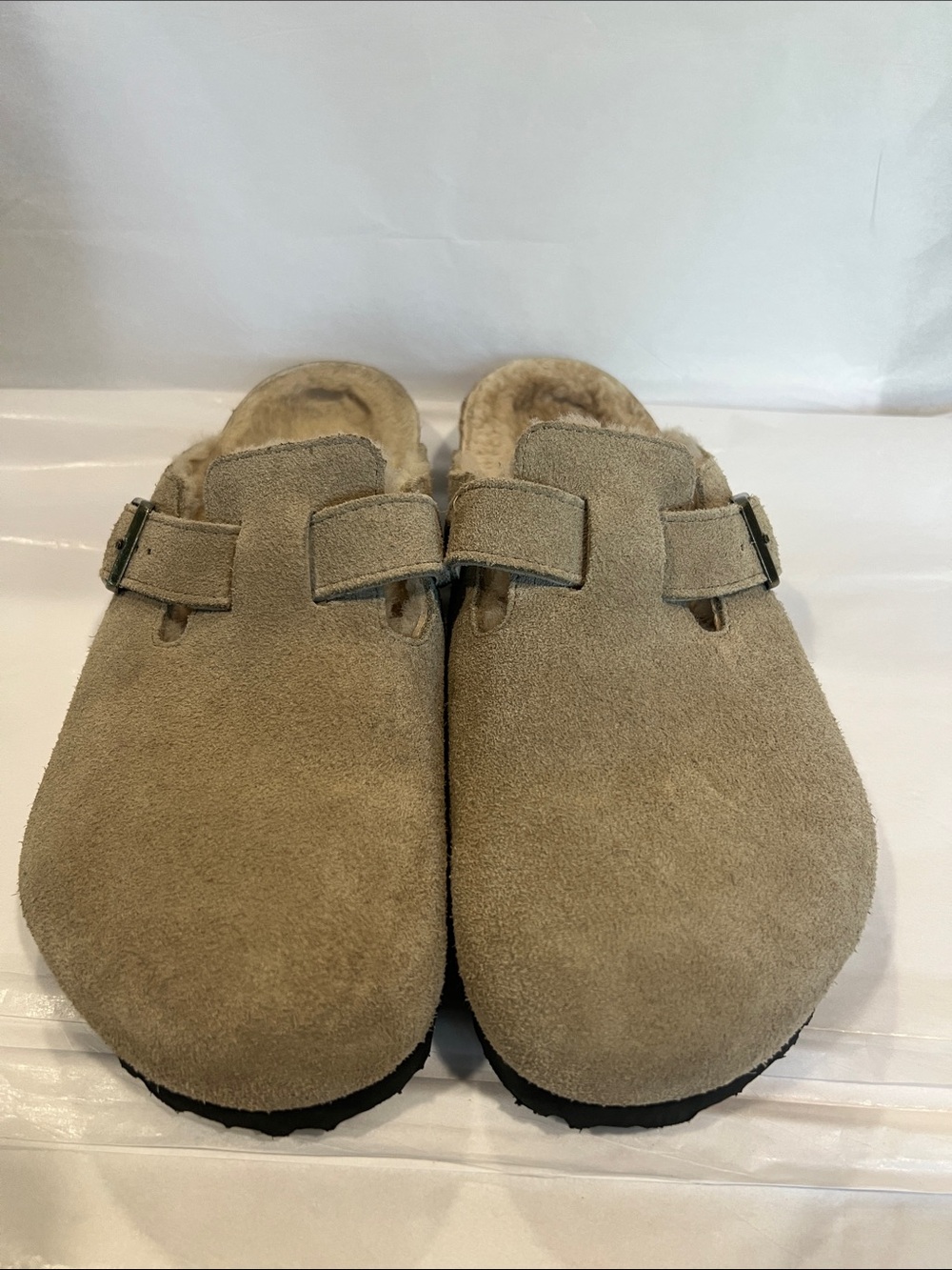 Birkenstock Men’s Beige Suede Shearling Boston Clogs